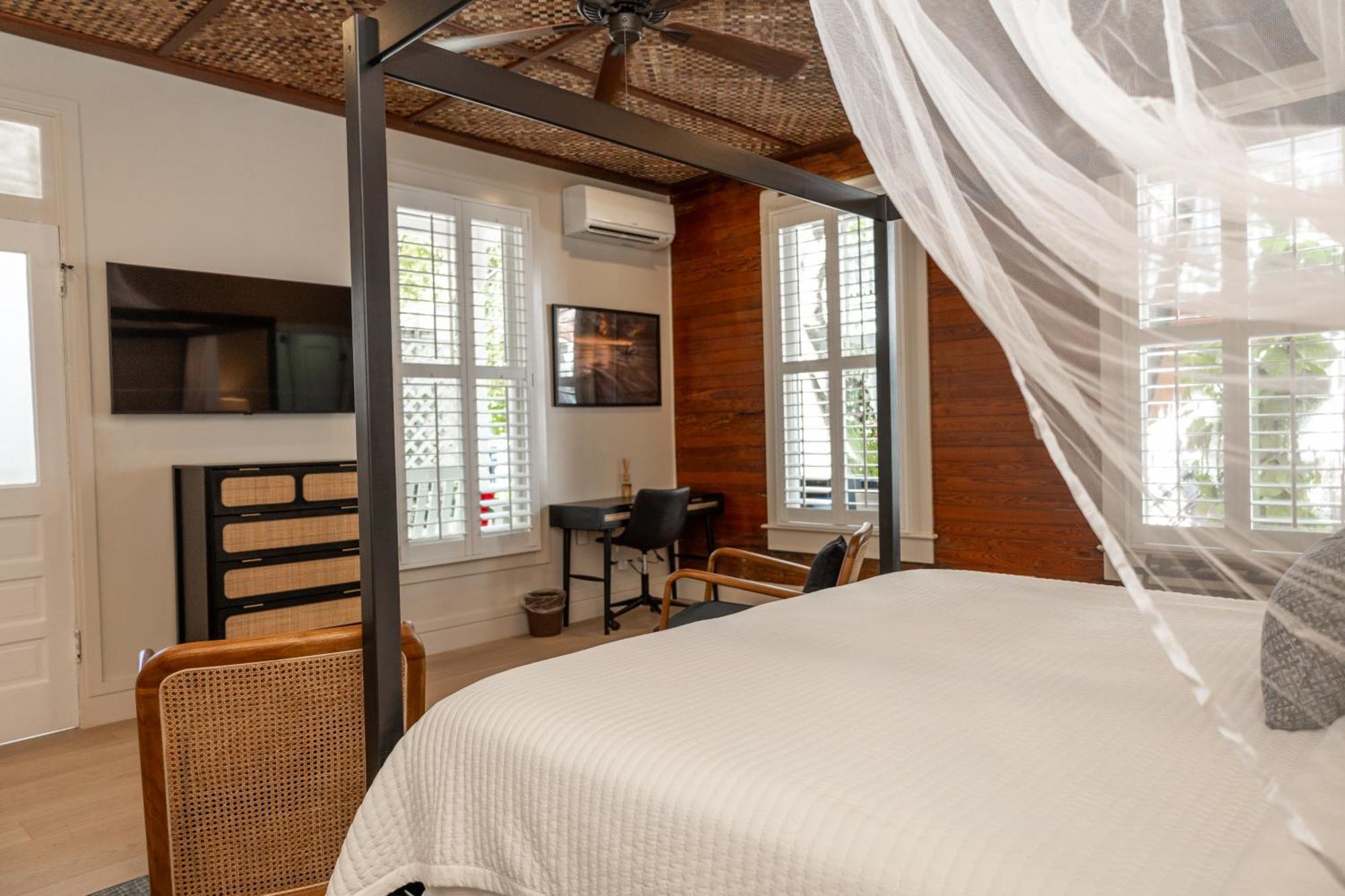 The Key West Hotel Экстерьер фото